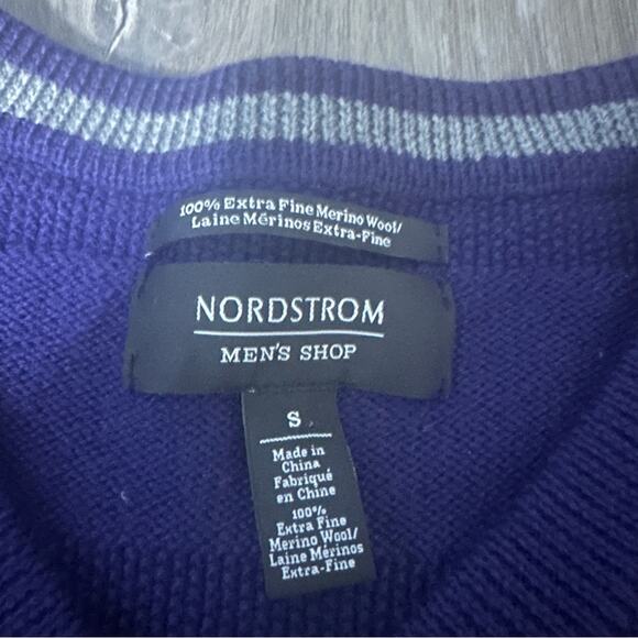 Nordstrom Men's 100% Extra Fine Merino‎ Wool Purple Striped V Neck Sweater Sz S - Picture 5 of 8
